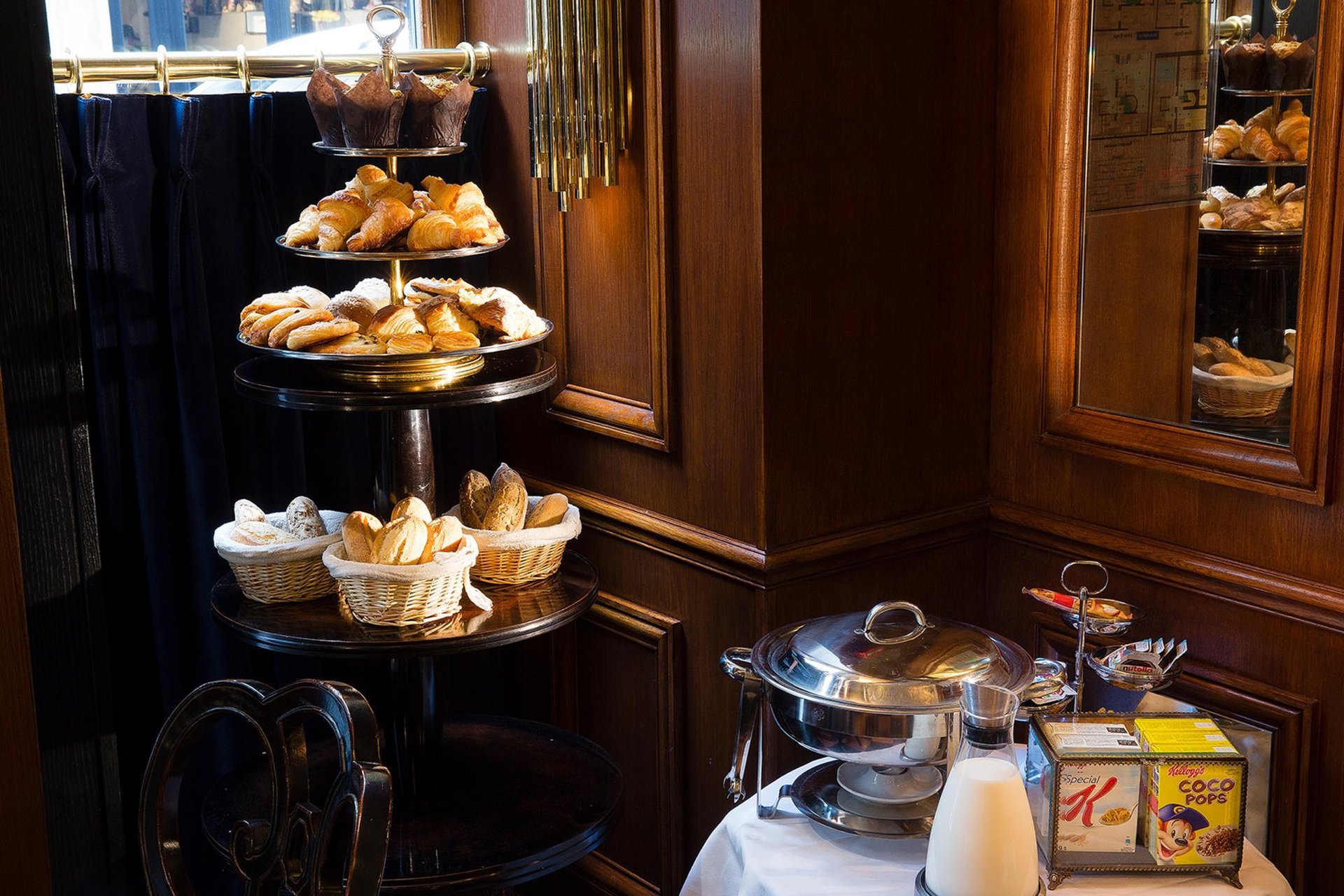 Hotel Da Vinci Breakfast buffet